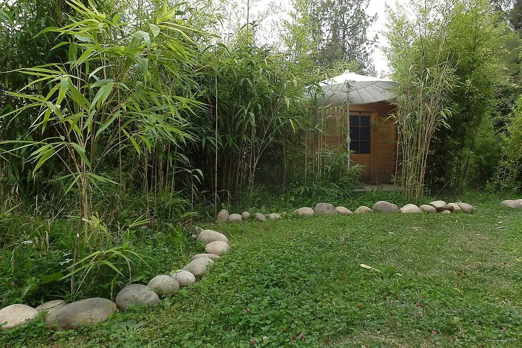 Le Moulin Du Rossignol Bed & Breakfast Rognes